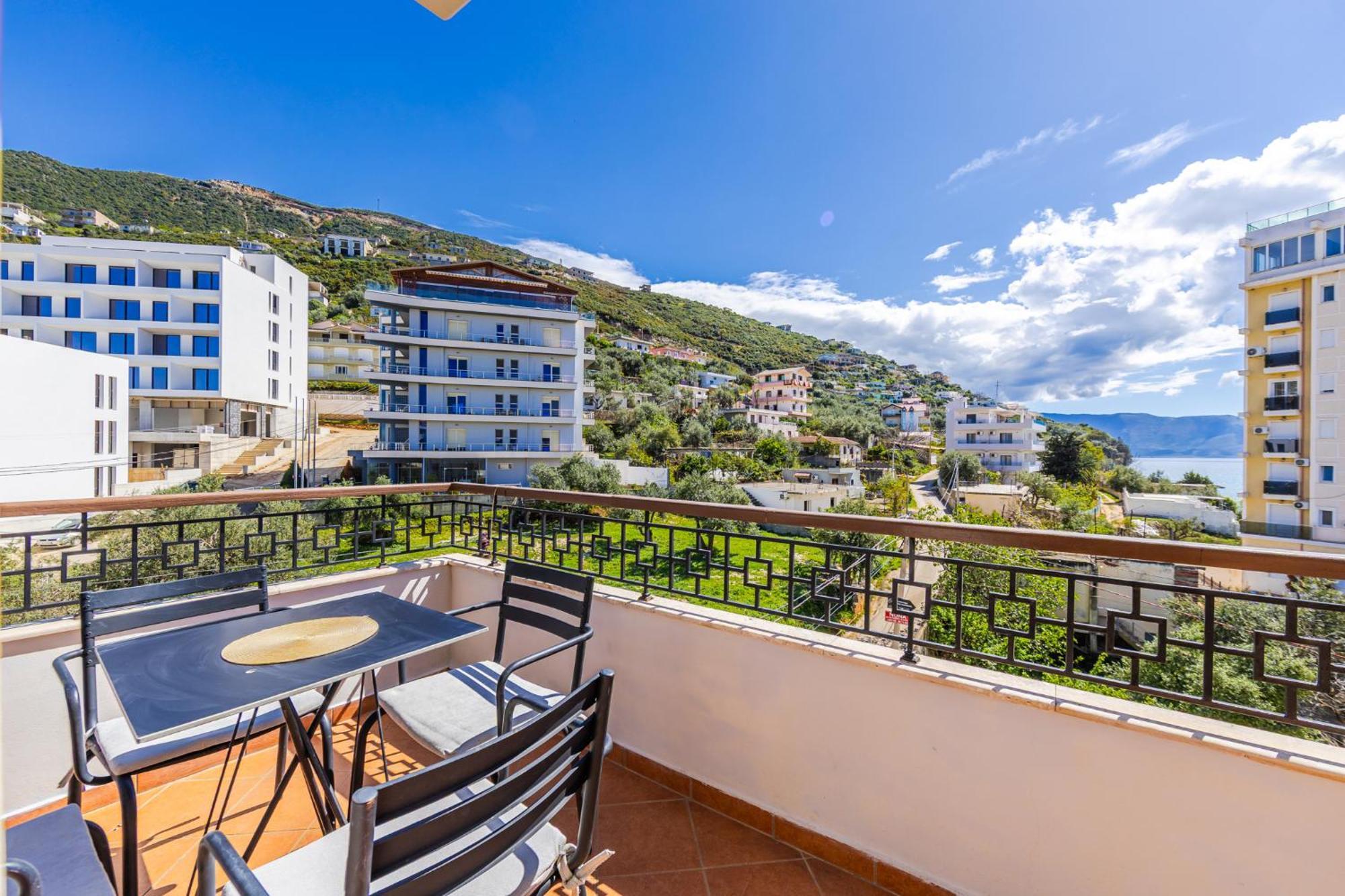 Melon Apartments Vlore Exterior photo